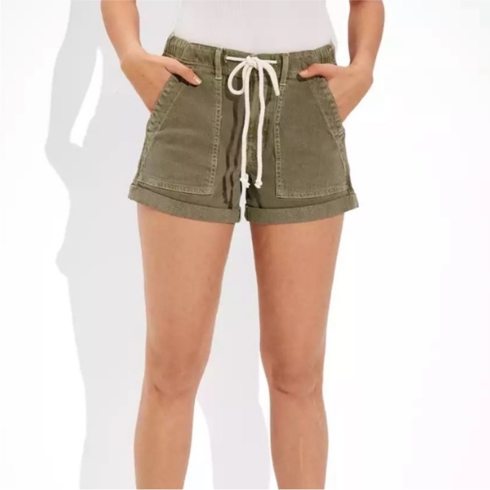American Eagle aerie NWT tomgirl green Cargo Shorts 00 / 24